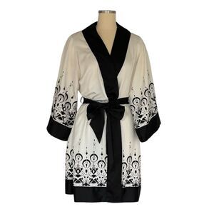 H&M Women's M Black & White Geometric Kimono Robe